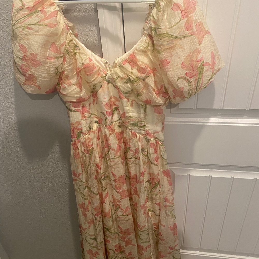 Floral spring dress - ASTR